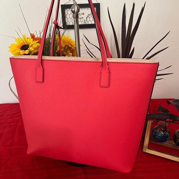 Kate Spade Abbey Street Karla Red Leather Tote with Gold Accents - Picture 3 of 6
